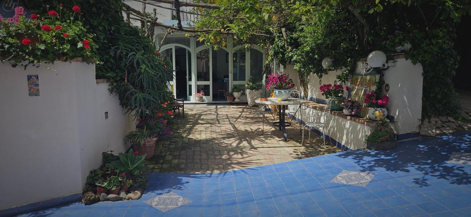 Piccolo Tirreno Hotel Residence Procida Eksteriør billede